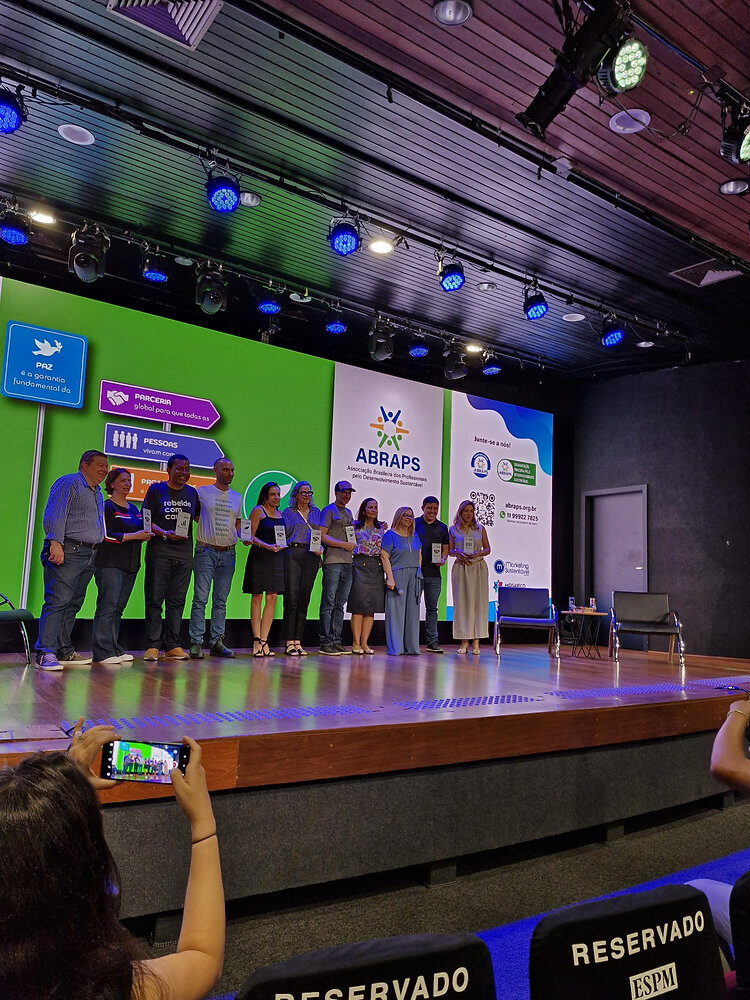 Escola Aberta do Terceiro Setor ganha Prêmio Abraps 2024
